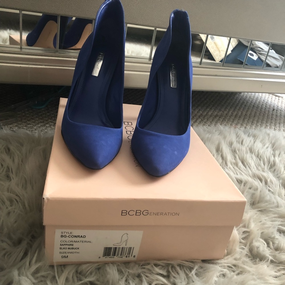Sexy BCBG pumps - Picture 2 of 8